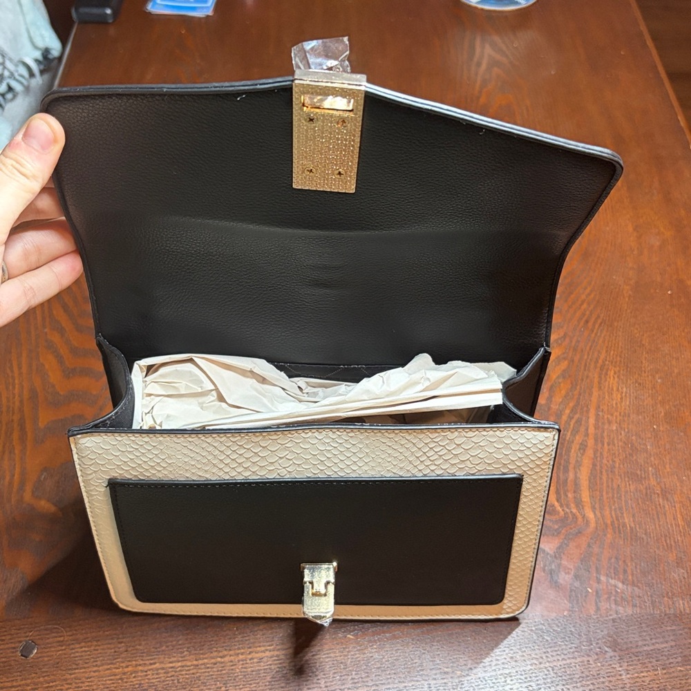 ALDO Elegant Black and White Chain Shoulder Bag - Picture 3 of 6